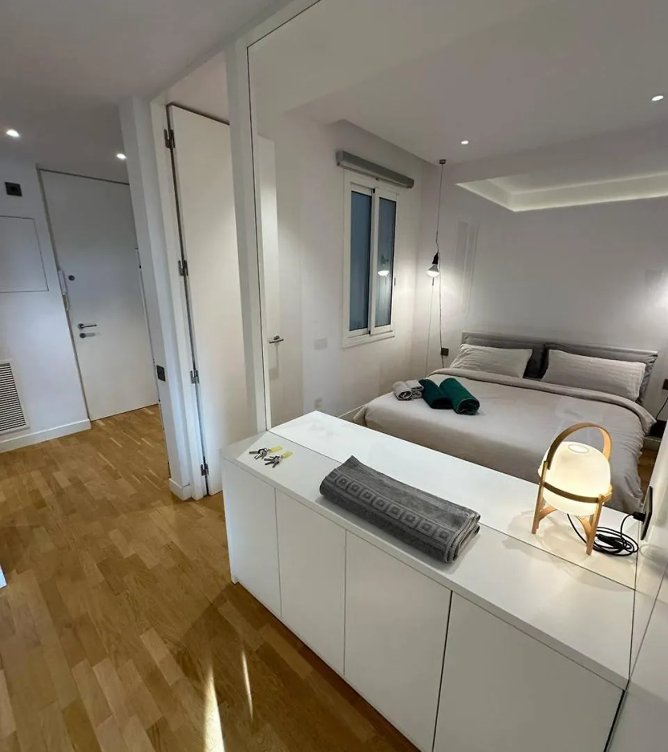 Sunny Days Apartments برشلونة